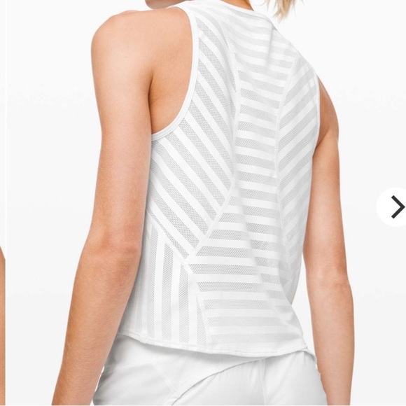 •lululemon - Off and Running Tank• - Picture 3 of 9